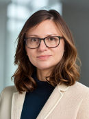 Christy Gliniak headshot.